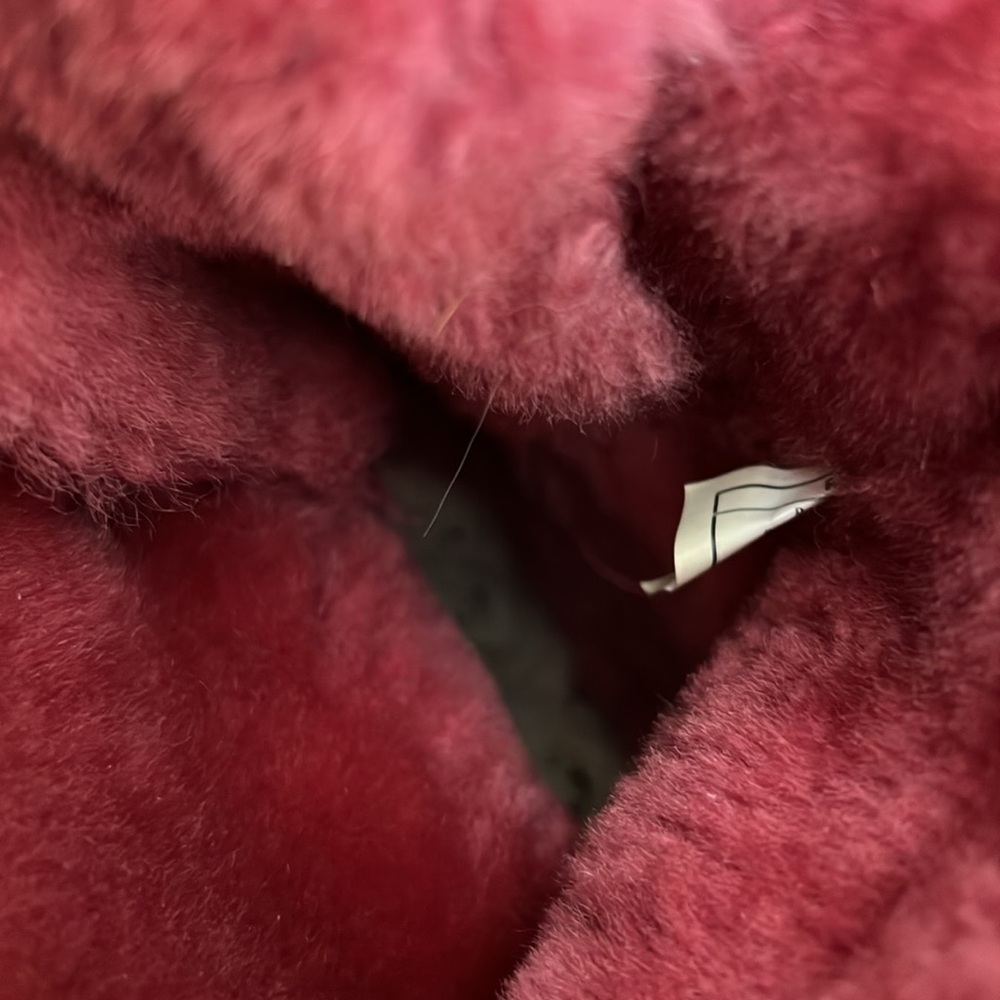 Ugg Size 6 - image 4